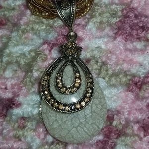 Rhinestone and Beaded Necklace New